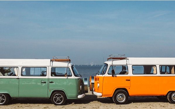 Combi Volkswagen : le mythique van est de retour en version électrique - WE  DEMAIN
