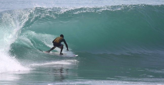 Résultat de recherche d'images pour "surf dakar"